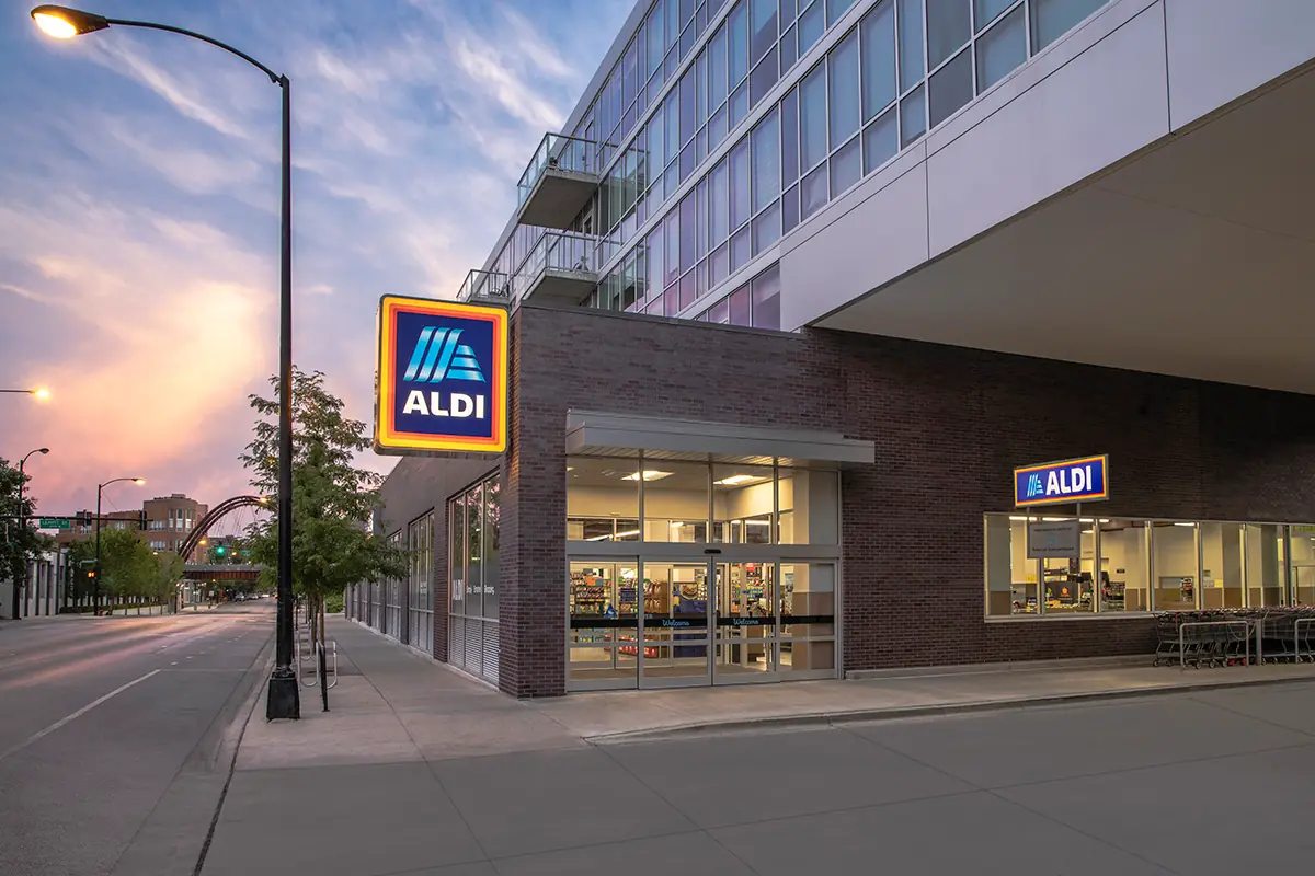 ALDI offers Thanksgiving meal for 10 for under $39 ALDI offers Thanksgiving meal for 10 for under $39
